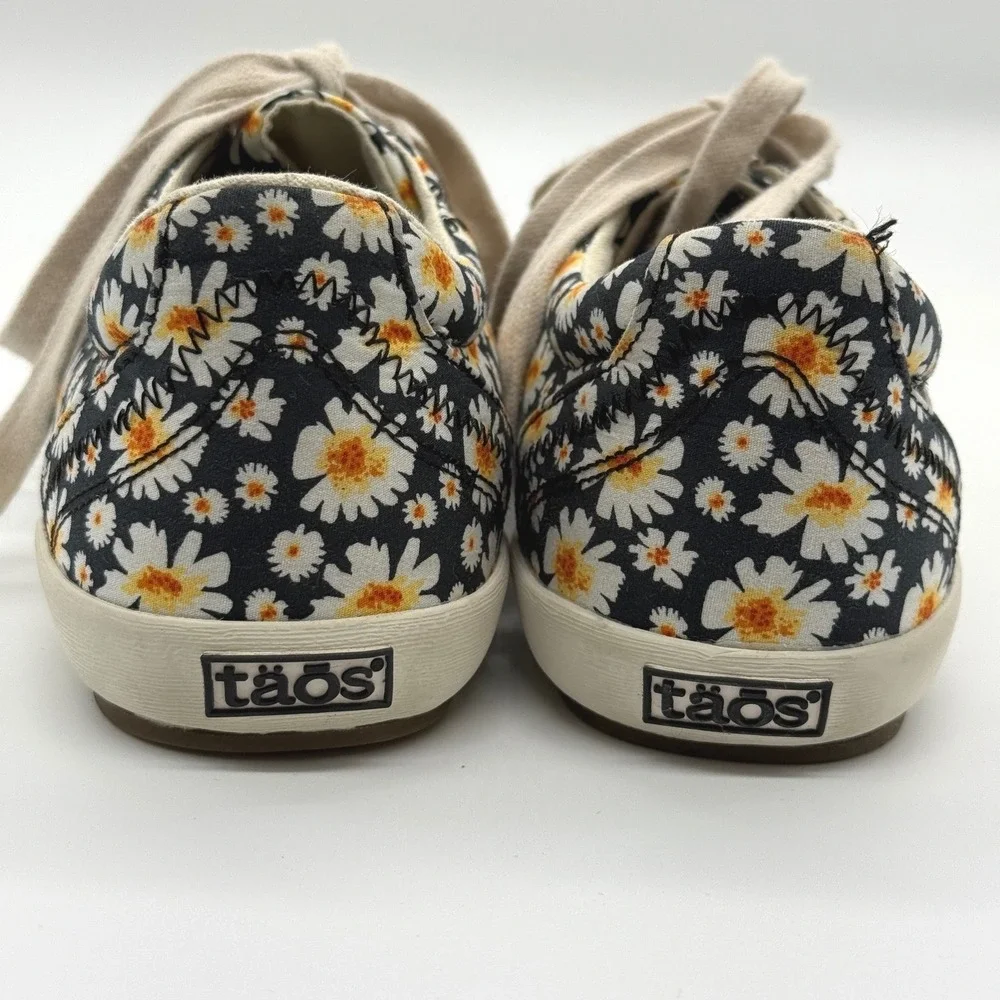 Taos Star Sneakers Women 8.5 Navy Daisy Floral Canvas‎ Lace Up Comfort Shoes